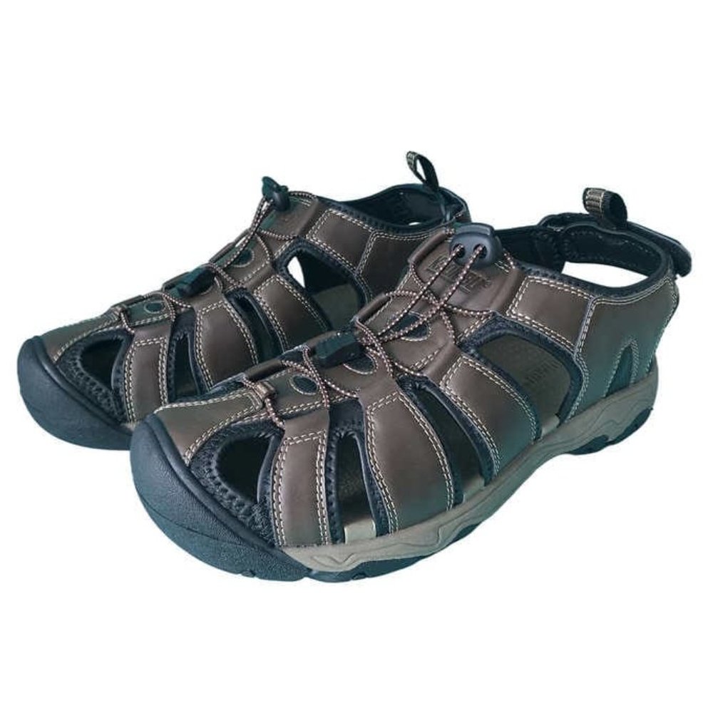 NIB Khombu Men's Closed Toe Sandal